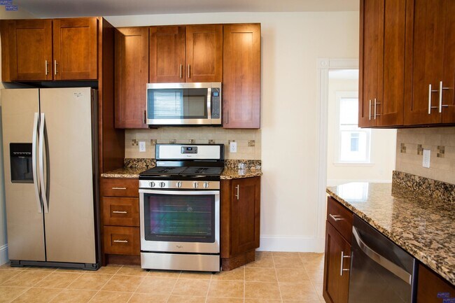 Photo - 288 Summit Ave Unidad 288 Summit, #3,