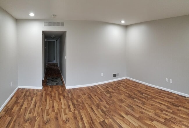 Photo - 100 W Harwood Ave