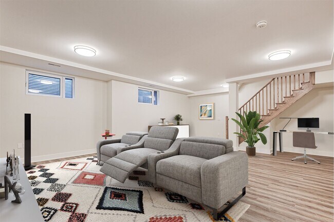 Photo - 62 Dixfield Dr