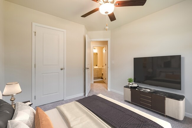 Photo - 123 Pyrus Ln