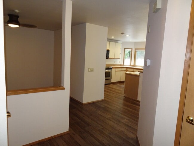 Photo - Charming Large 2-Bedroom Condo in the Hear...