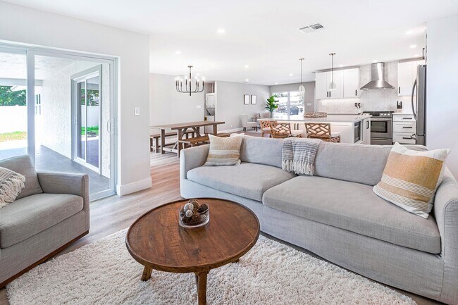 Photo - 2798 NE 2nd Ave House