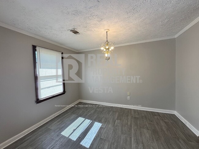 Photo - 4085 Southview Dr