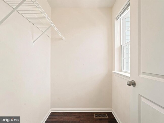 145 Mercer Ct