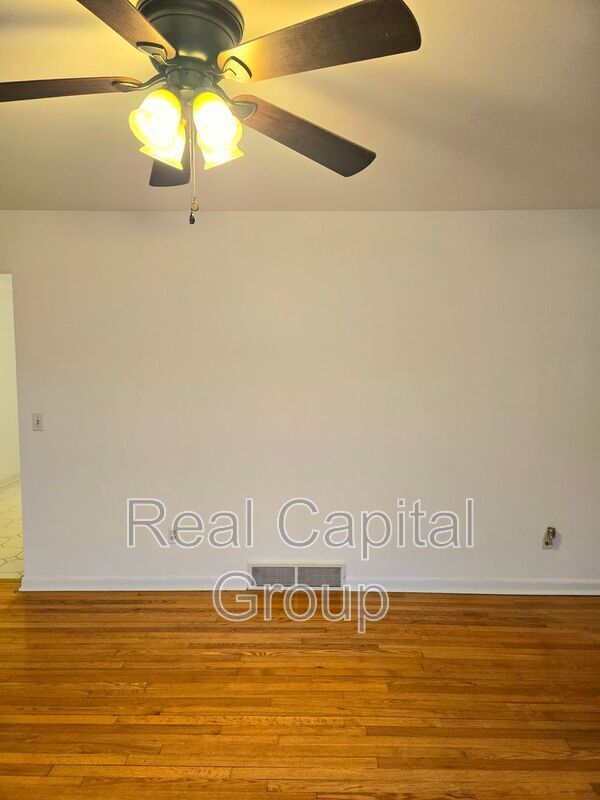 Photo - 1116 St Jude Dr