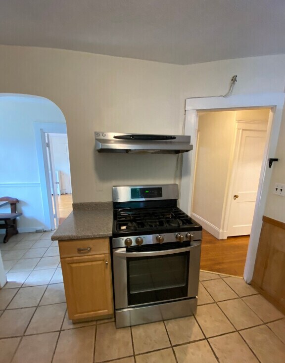 Building Photo - 20 Manet Rd Unit 1 Rental