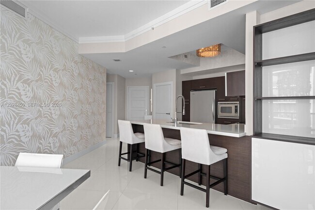 Photo - 250 Sunny Isles Blvd Unidad 3-TS4