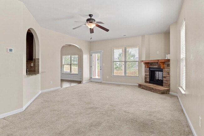 Photo - 4444 Grove Landing Dr