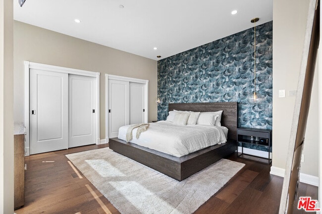Building Photo - 900 W Olympic Blvd Unit 32G