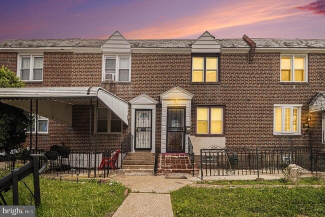 Photo - 7504 Sherwood Rd Townhome