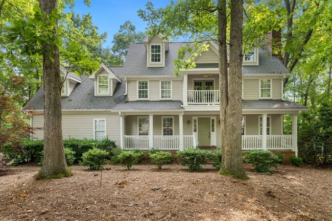 3 bed, 3.5 bath with expansive deck and fe... - 3 bed, 3.5 bath with expansive deck and fe... House