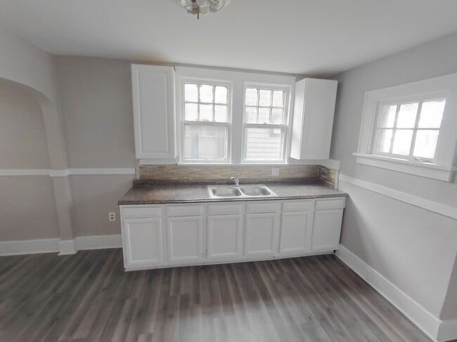 Photo - 13925 Cherrylawn St