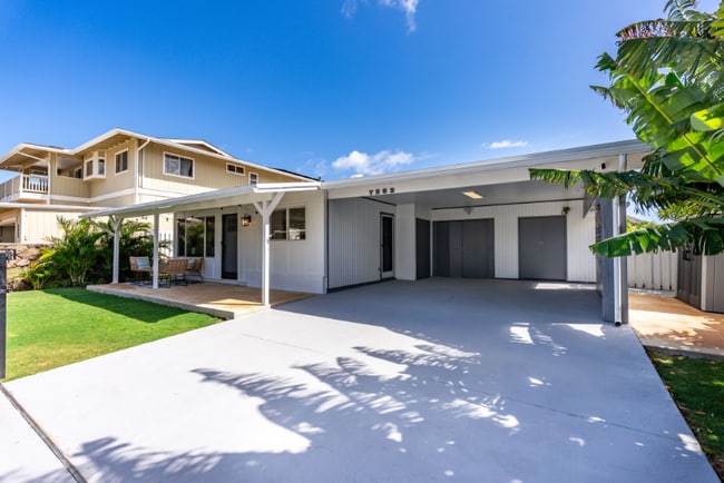 Photo - 7263 Anakua St