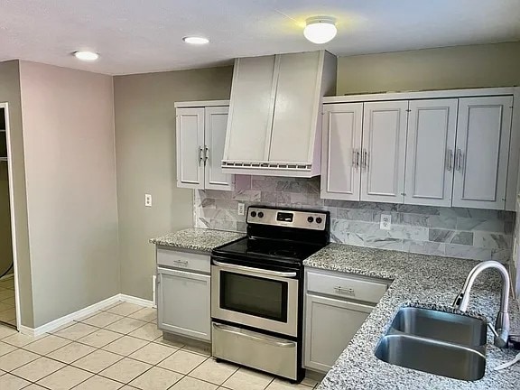 Building Photo - 2111 Croft Rd