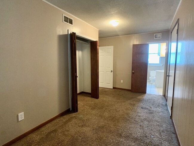 Photo - 1716 Avenue A Unidad C