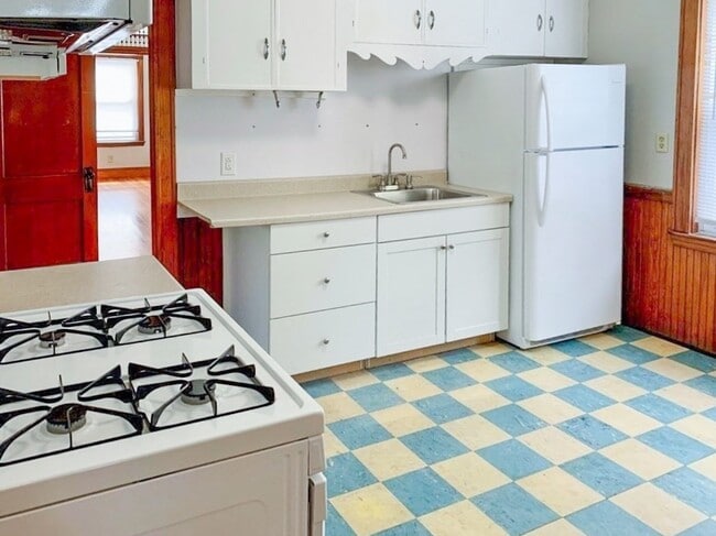 Photo - 8 Wyvern St Unit 8