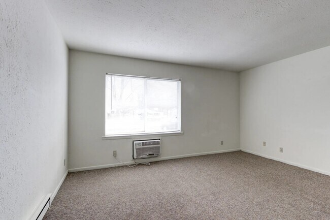 Photo - FARMINGTON HILLS