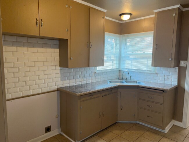 Photo - 1013 Colvin St