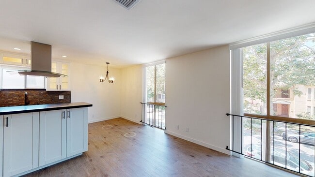 Photo - 212 S Arnaz Dr