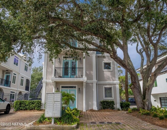 Photo - 339 Ahern St Unit 4