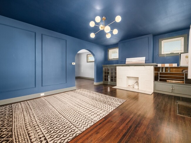 Photo - 211 E Jenkins Ave