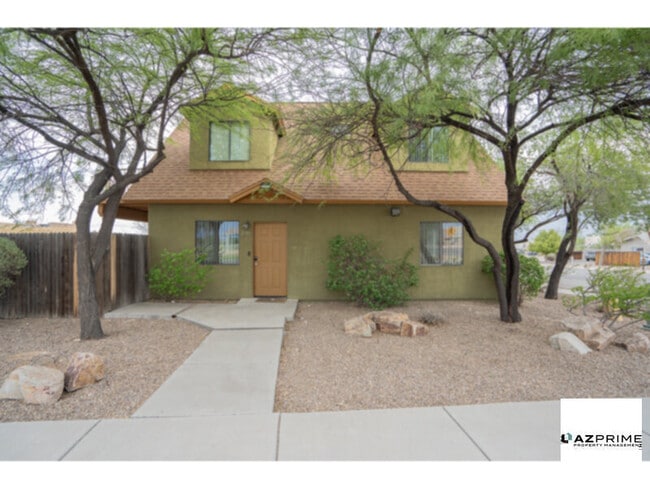Photo - FREE FIRST MONTH'S RENT MOVE IN SPECIAL!  ...