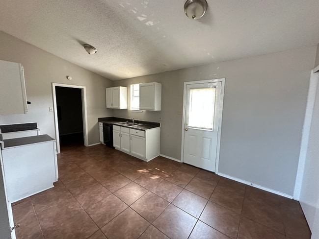Photo - 3BR/2BA Memphis Rental with 1-Car Garage, Vaulted Ceilings & Tile Kitchen