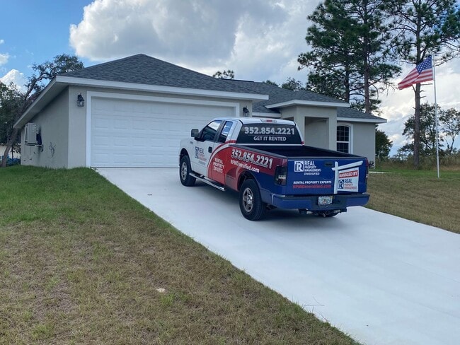 Photo - Custom Home - Desirable SW Ocala neighborhood 3/2/2 ** Wont Last**