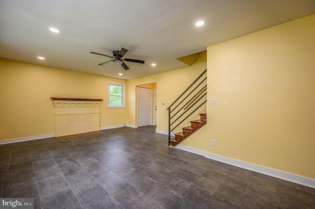 Photo - 6007 Bradley Ln
