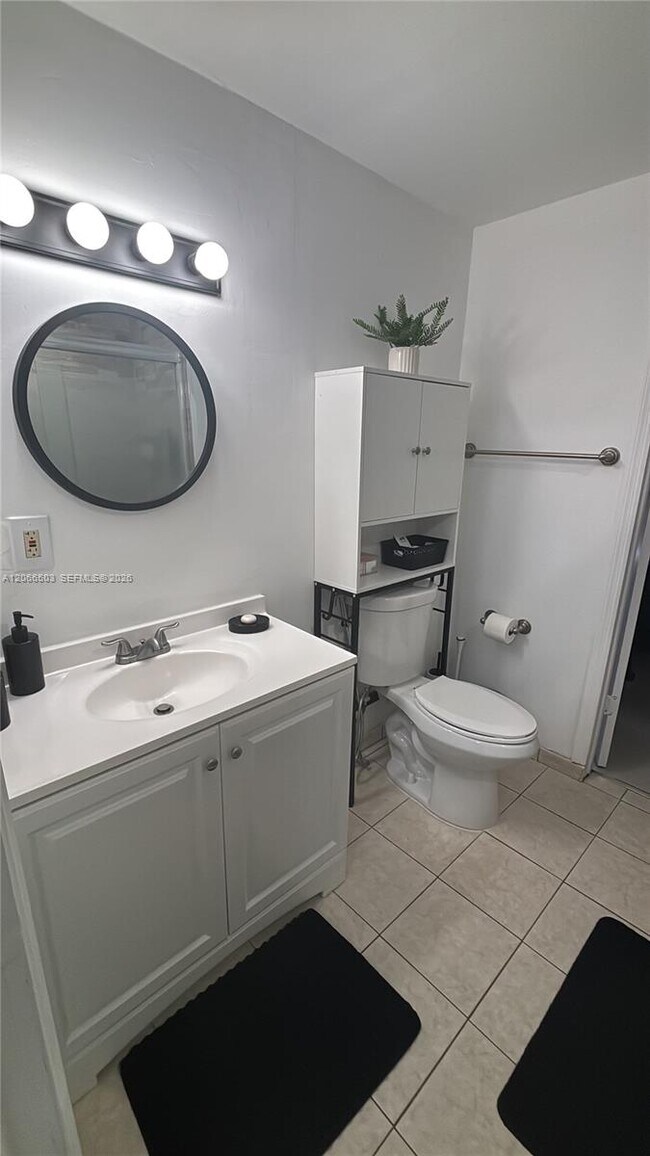 Photo - 625 SW 16th Ave Unit 0