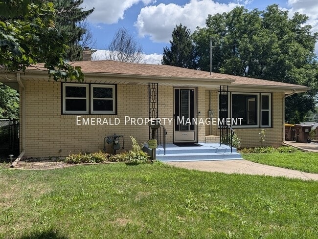 Photo - 127 Hilton Ave