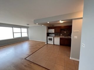 Photo - 6157 N Sheridan Rd Unit 5E