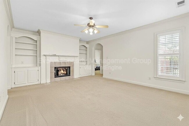 Photo - 7520 Crystal Lake Dr