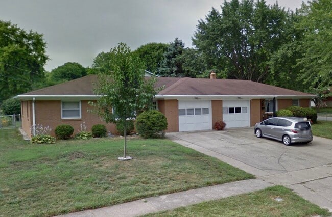 Photo - 1744 Desoto Ln