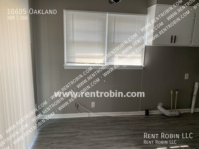 Photo - 10605 Oakland-