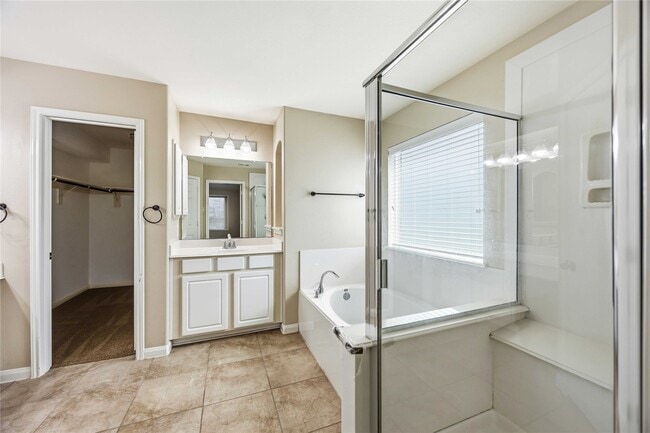 Photo - 950 Firthwood Ln
