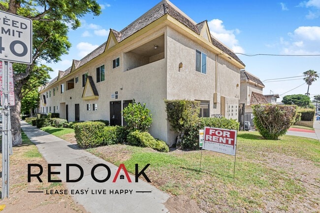 Photo - 4745 W 173rd St Unidad 204