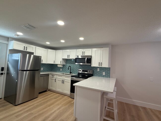 Cocina - 819 Franklin Ave