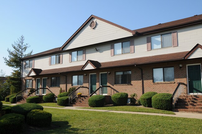 North Brunswick Manor