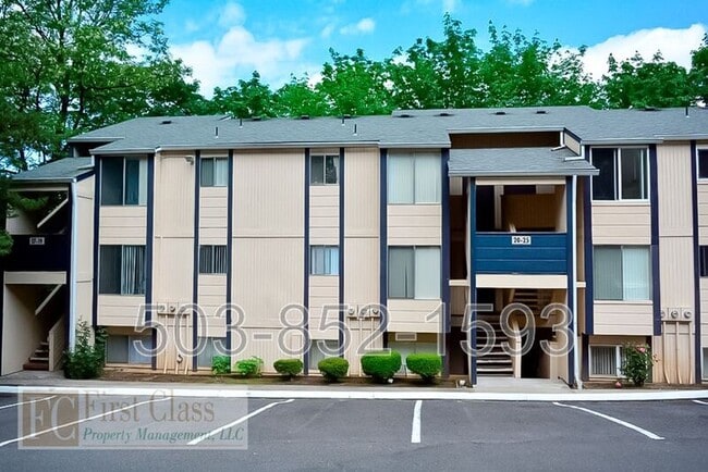 Building Photo - 3618 SW Beaverton Hillsdale Hwy Unit 27