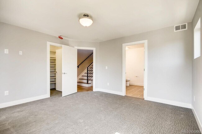 Photo - 2621 S Cherokee St