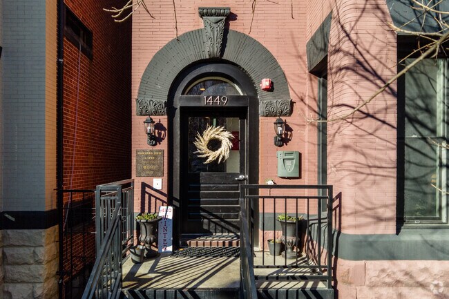 Entrance - Harvard Row