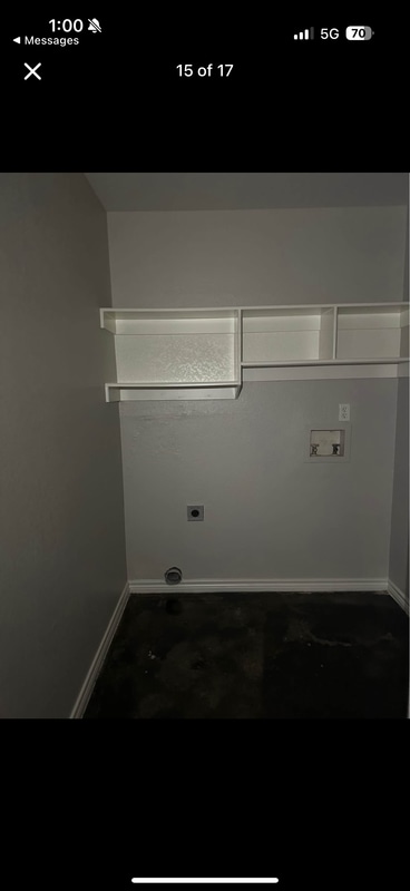 Photo - 725 E Locust St