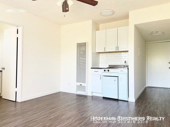 Photo - 151 N Hoover St Unidad 12