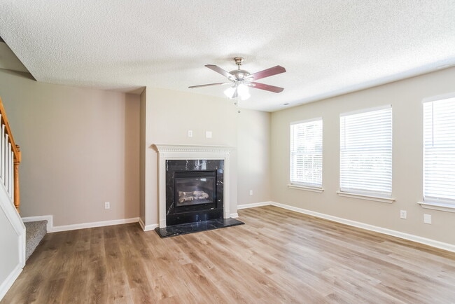 Photo - 4116 Everest Dr