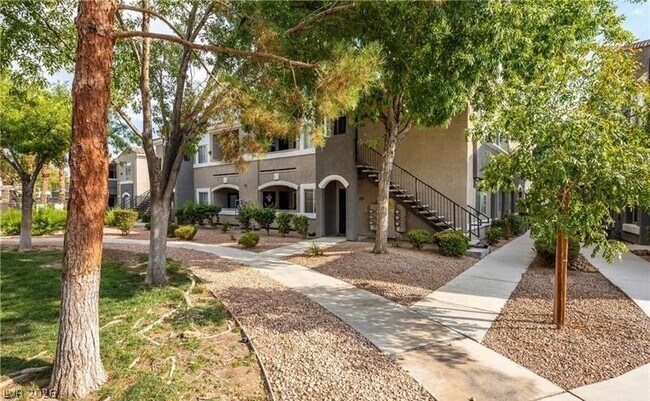 Photo - 10245 S Maryland Pkwy Unit 141