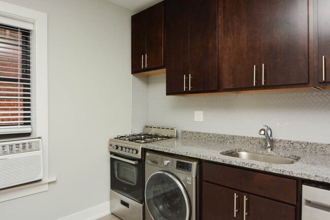 Photo - 533 W Belden Ave Unidad 301B