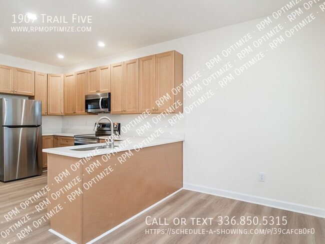 Photo - 1907 Trail Five