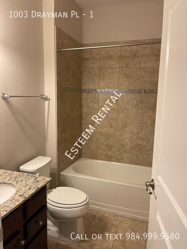 Photo - 1003 Drayman Pl