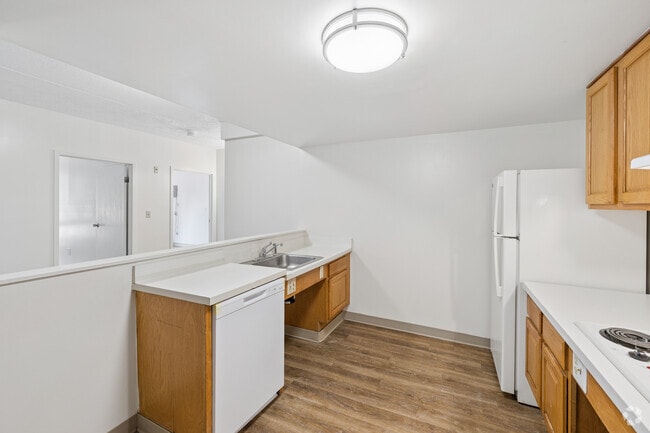 2BR, 1BA - 1,088SF - Kitchen